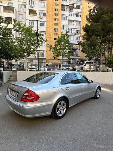 Mercedes E 240 2004, 300,000 km - 2.4 l - Bakı