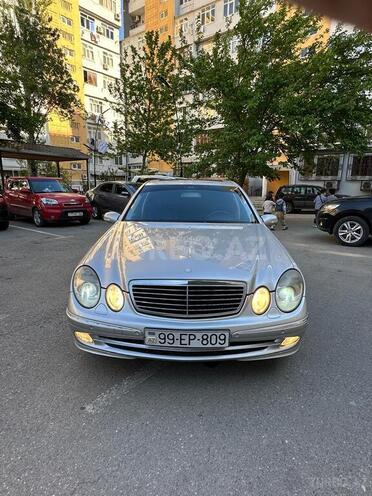 Mercedes E 240 2004, 300,000 km - 2.4 l - Bakı