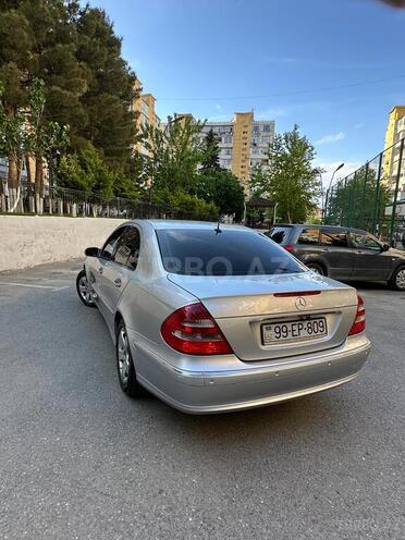 Mercedes E 240 2004, 300,000 km - 2.4 l - Bakı