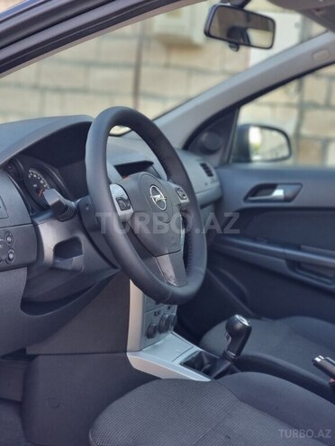 Opel Astra 2009, 201,847 km - 1.4 l - Göyçay
