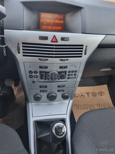 Opel Astra 2009, 201,847 km - 1.4 l - Göyçay