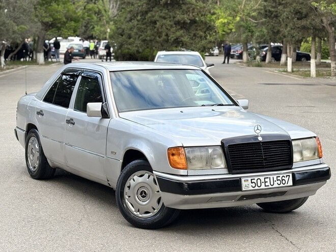 Mercedes E 200 d 1992, 215,600 km - 2.0 l - Bakı