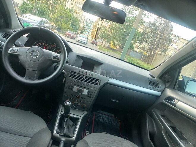 Opel Astra 2006, 160,000 km - 1.4 l - Gəncə
