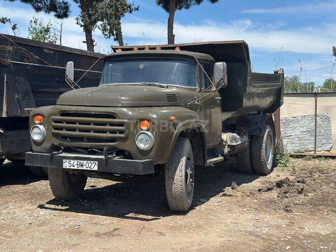 ZIL  1982, 15,000 km - 3.5 l - Salyan