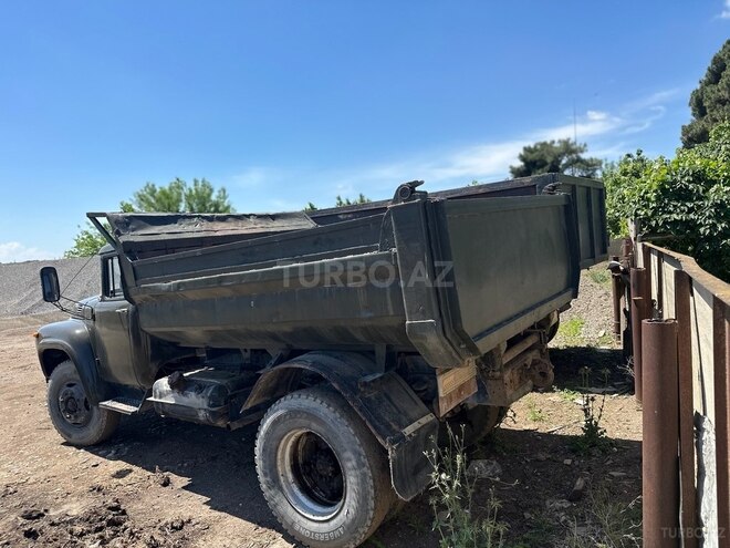 ZIL  1982, 15,000 km - 3.5 l - Salyan