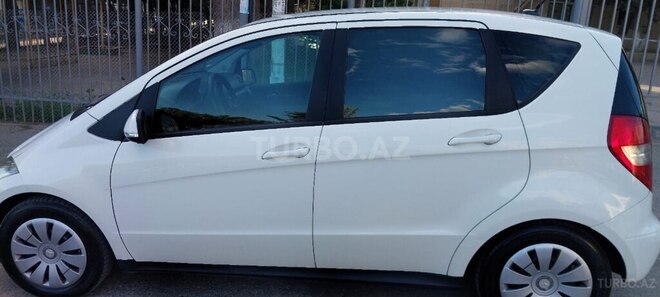 Mercedes A 170 2010, 271,600 km - 1.7 l - Bakı