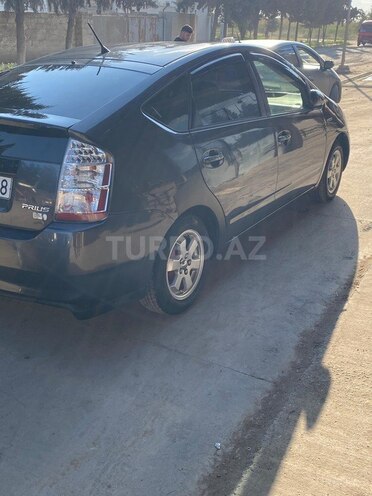 Toyota Prius 2007, 260,000 km - 1.5 l - Salyan