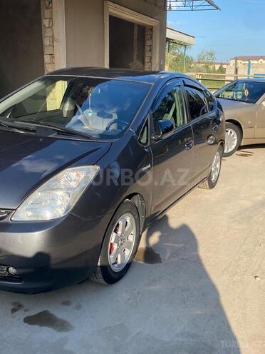 Toyota Prius 2007, 260,000 km - 1.5 l - Salyan