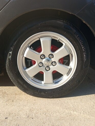 Toyota Prius 2007, 260,000 km - 1.5 l - Salyan