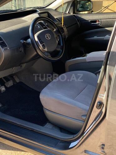 Toyota Prius 2007, 260,000 km - 1.5 l - Salyan