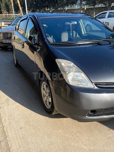 Toyota Prius 2007, 260,000 km - 1.5 l - Salyan