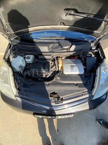 Toyota Prius 2007, 260,000 km - 1.5 l - Salyan