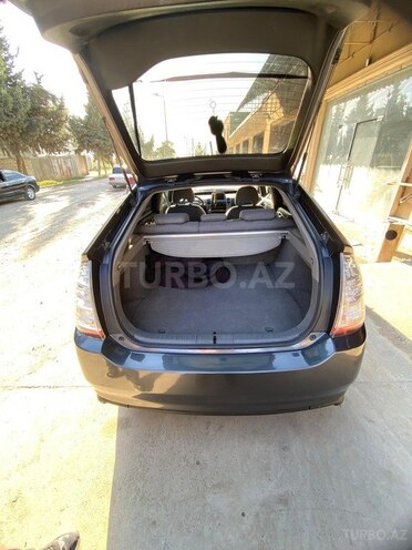Toyota Prius 2007, 260,000 km - 1.5 l - Salyan