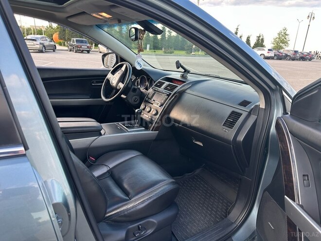 Mazda CX-9-15