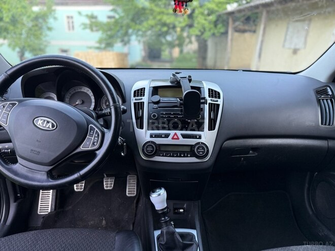 Kia Ceed 2008, 302,000 km - 1.6 л - Quba