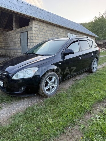 Kia Ceed 2008, 302,000 km - 1.6 л - Quba