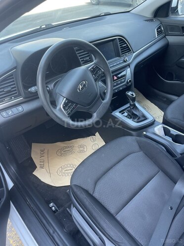 Hyundai Elantra 2017, 120,701 km - 2.0 l - Bakı