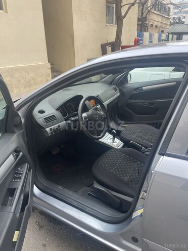 Opel Astra 2009, 280,000 km - 1.4 l - Bakı
