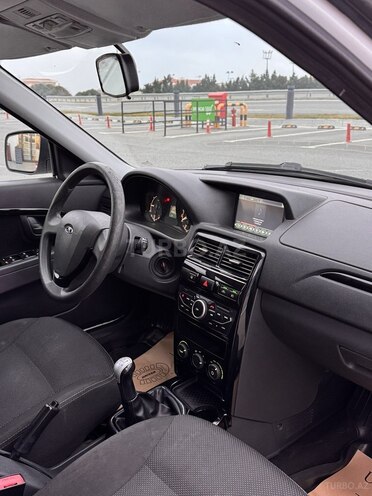 LADA (VAZ) Priora 2018, 130,000 km - 1.6 л - Bakı