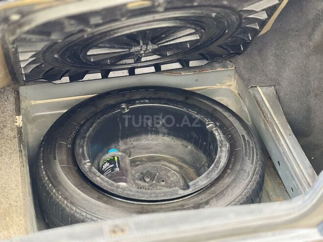Mercedes E 220 1995, 300,000 km - 2.2 l - Bakı