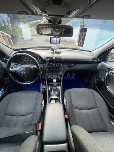Mercedes C 220 d 2005, 418,000 km - 2.2 l - Bakı