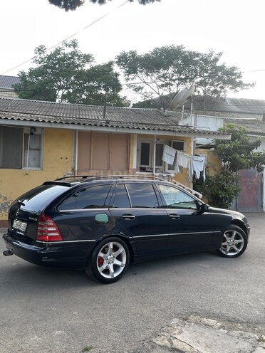 Mercedes C 220 d 2005, 418,000 km - 2.2 l - Bakı