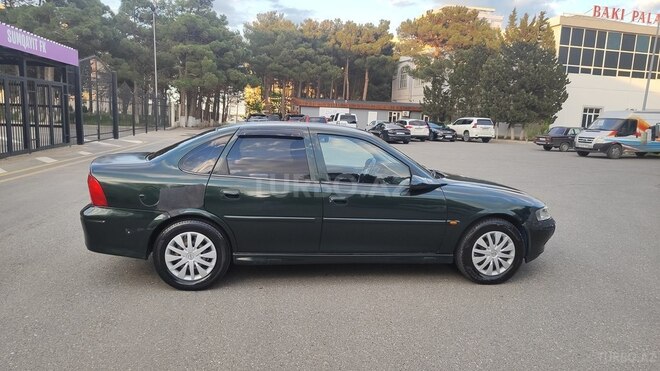 Opel Vectra 2001, 400,000 km - 1.6 l - Sumqayıt