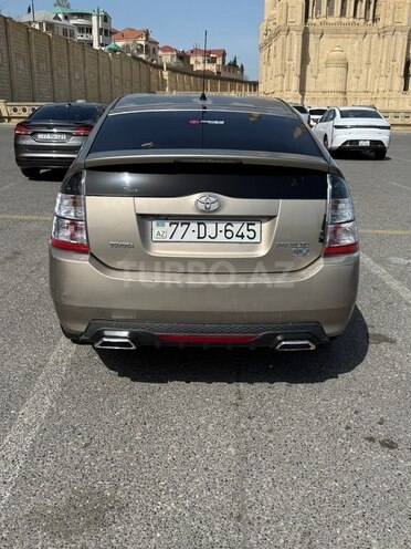 Toyota Prius-3