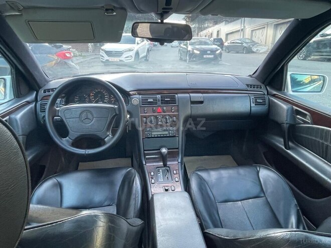 Mercedes E 230 1996, 385,000 km - 2.3 l - Bakı