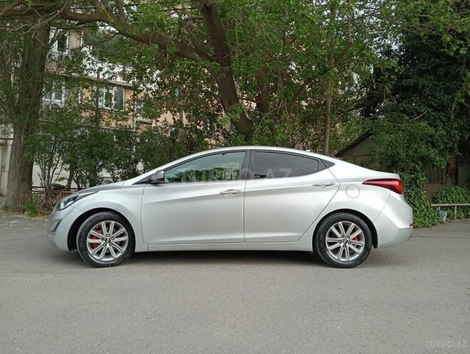 Hyundai Elantra 2015, 131,200 km - 1.8 l - Bakı