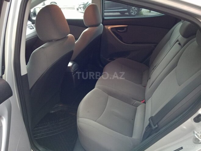 Hyundai Elantra 2015, 131,200 km - 1.8 l - Bakı