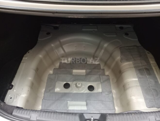 Hyundai Elantra 2015, 131,200 km - 1.8 l - Bakı