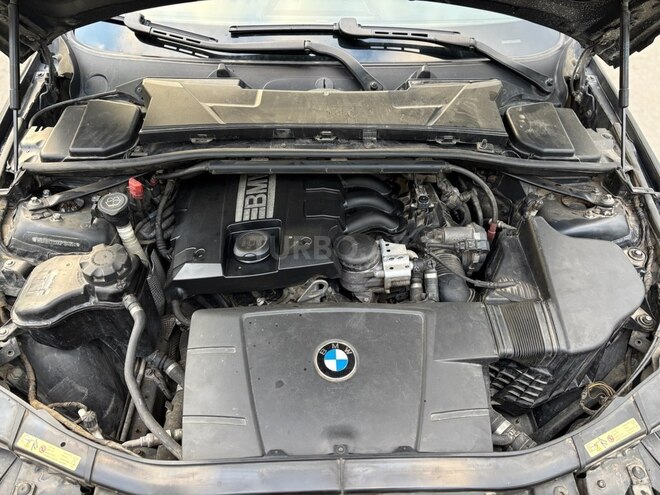 BMW 320 2008, 215,000 km - 2.0 l - Quba