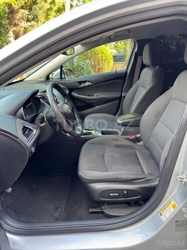 Chevrolet Cruze-14