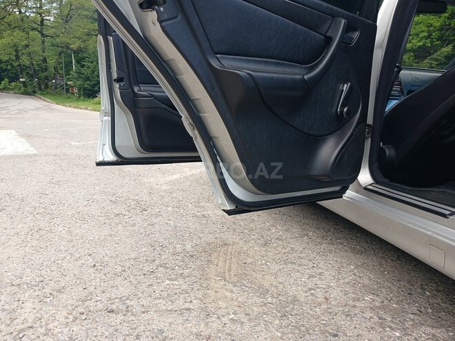 Mercedes C 200 2000, 267,000 km - 2.0 l - Oğuz