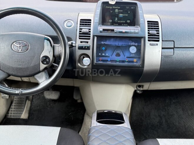 Toyota Prius-9