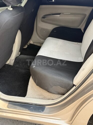 Toyota Prius-14