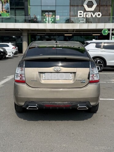 Toyota Prius-7