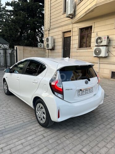 Toyota Aqua 2017, 112,000 km - 1.5 l - Bakı