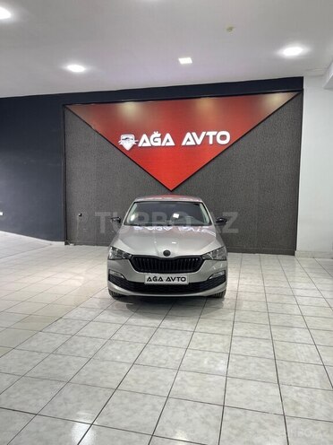 Skoda Rapid 2021, 125,000 km - 1.6 l - Sumqayıt