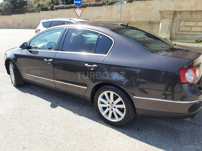 Volkswagen Passat 2006, 245,000 km - 2.0 l - Bakı