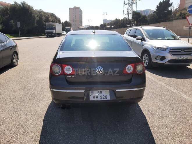 Volkswagen Passat 2006, 245,000 km - 2.0 l - Bakı