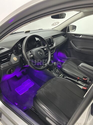 Skoda Rapid 2021, 125,000 km - 1.6 l - Sumqayıt