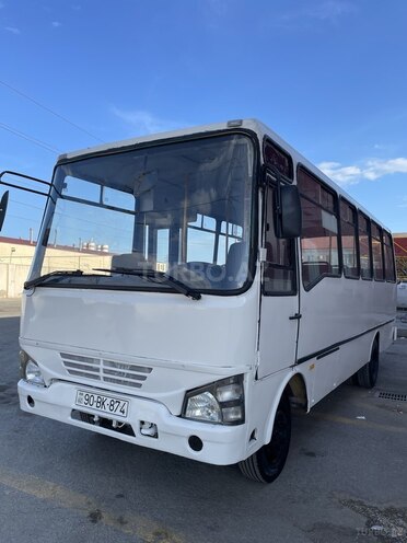 Isuzu NP 37 2007, 671,655 km - 4.4 l - Bakı