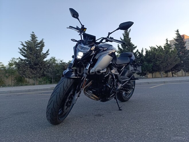 CFMOTO 650 NK-3