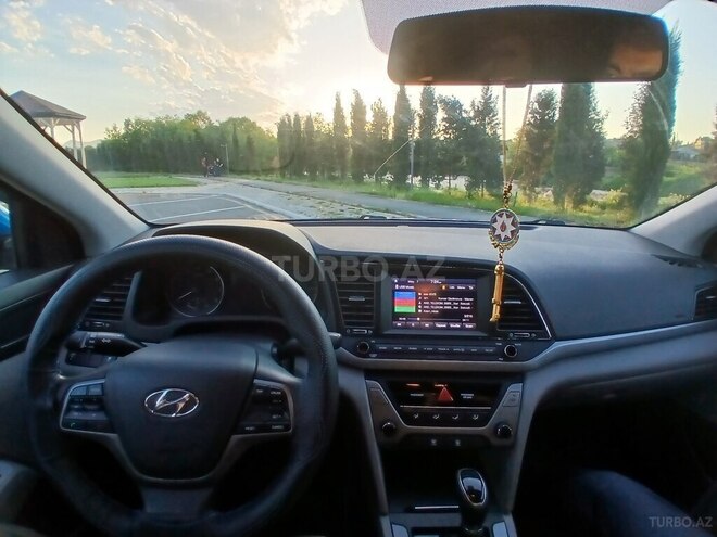 Hyundai Elantra 2017, 58,000 km - 2.0 l - Gəncə