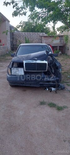 Mercedes E 200 d 1990, 927,340 km - 2.0 l - Bakı