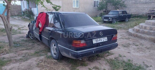 Mercedes E 200 d 1990, 927,340 km - 2.0 l - Bakı