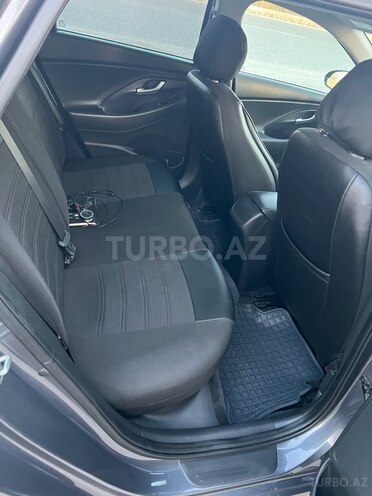 Hyundai Elantra 2017, 66,020 km - 2.0 л - Bakı