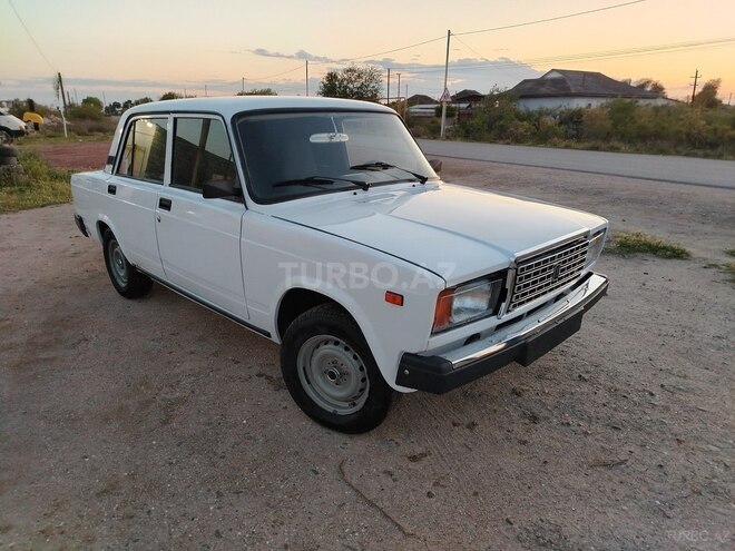 LADA (VAZ) 2107 2004, 33,000 km - 1.6 l - Neftçala
